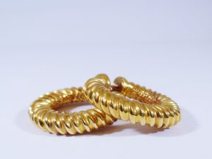 Lotto 119232 - Due paia di orecchini in oro giallo
